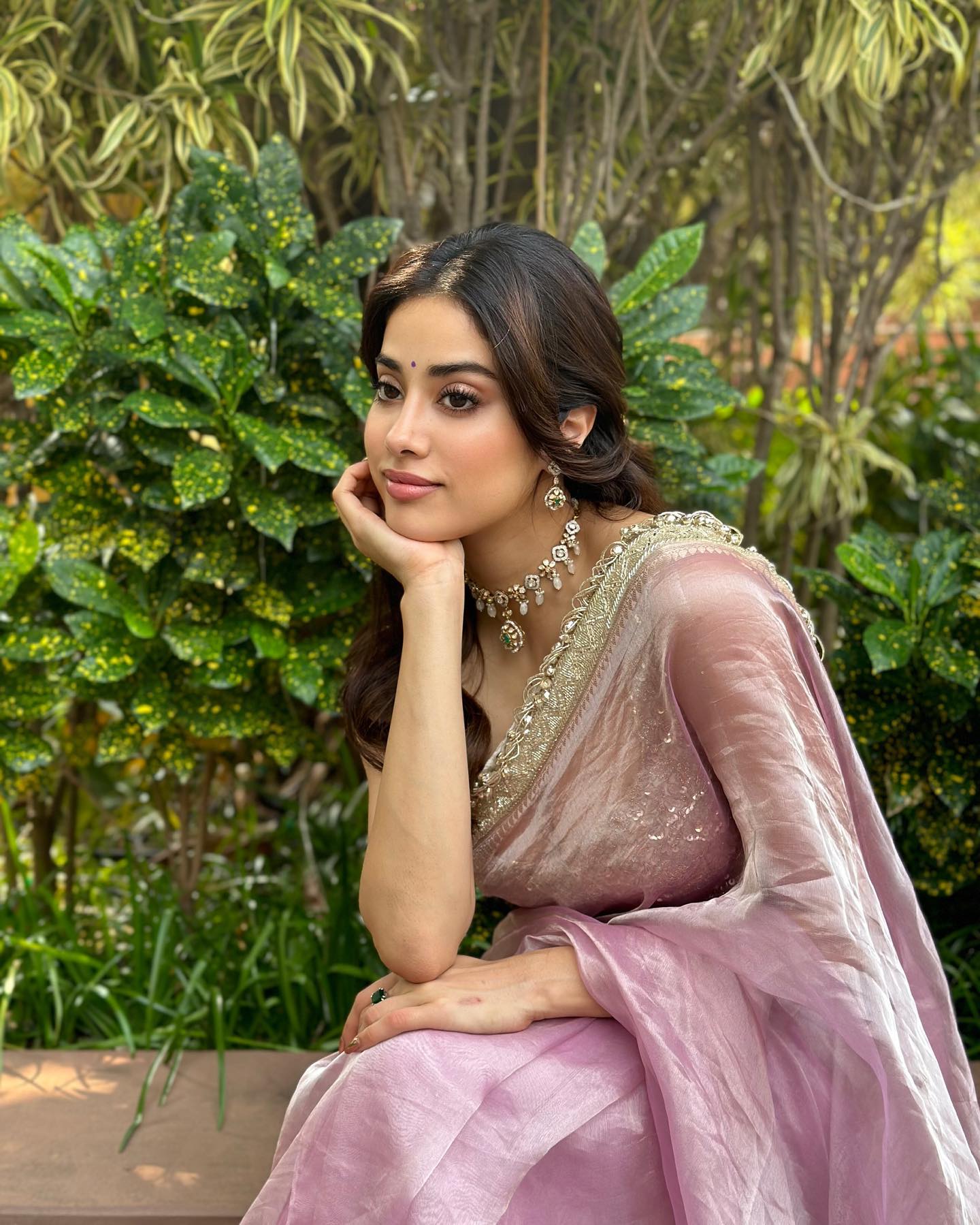 Mahashivratri 2024: Elegant Saree Ideas from Janhvi Kapoor And Mouni ...