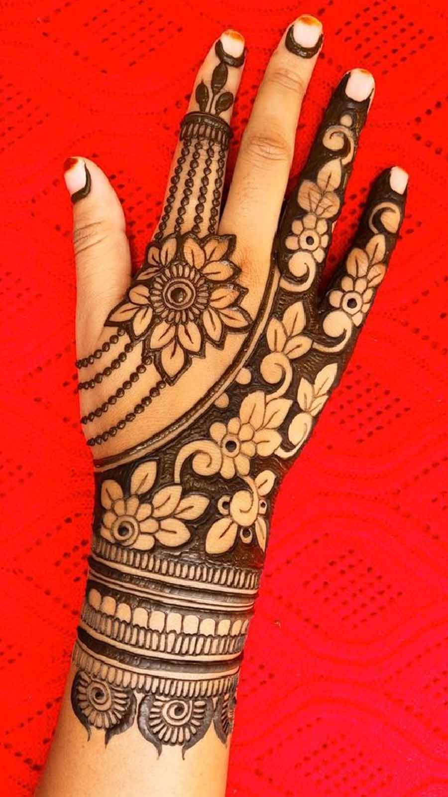 Say MaShaAllah ❤❤❤ Heavy Finger... - Mehandi Art By Aamna | Facebook