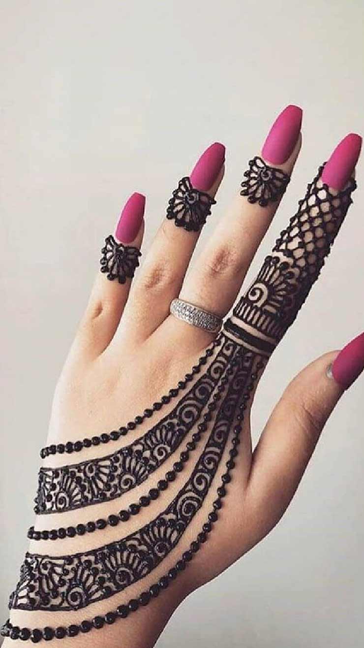 One Finger Chain Mehndi Design