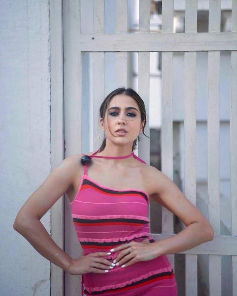 Sara Ali Khan’s Smokey Eyes Makeup Look