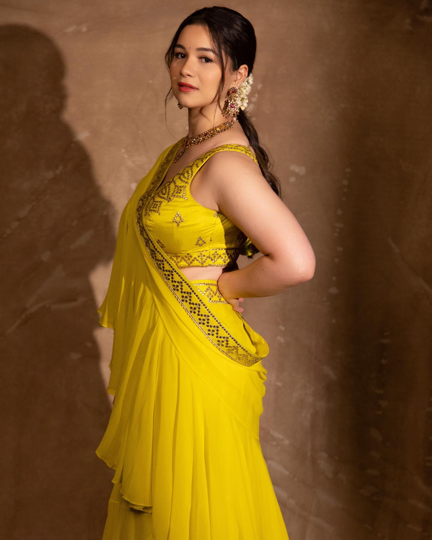 Sara Tendulkar In Yellow Saree