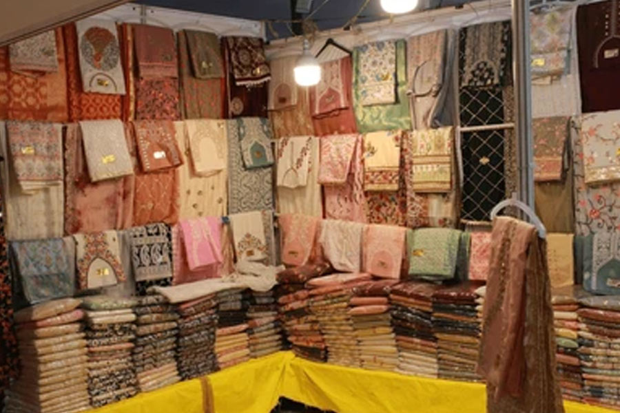 Suit designs for shopping