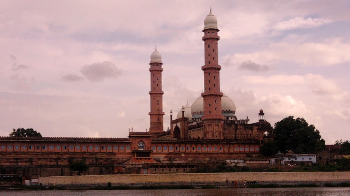 Taj ul Masajid