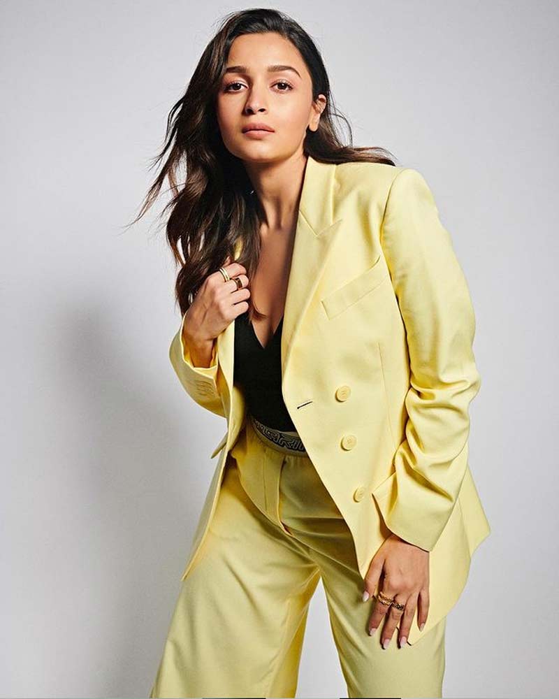 Yellow Hued Blazer Look