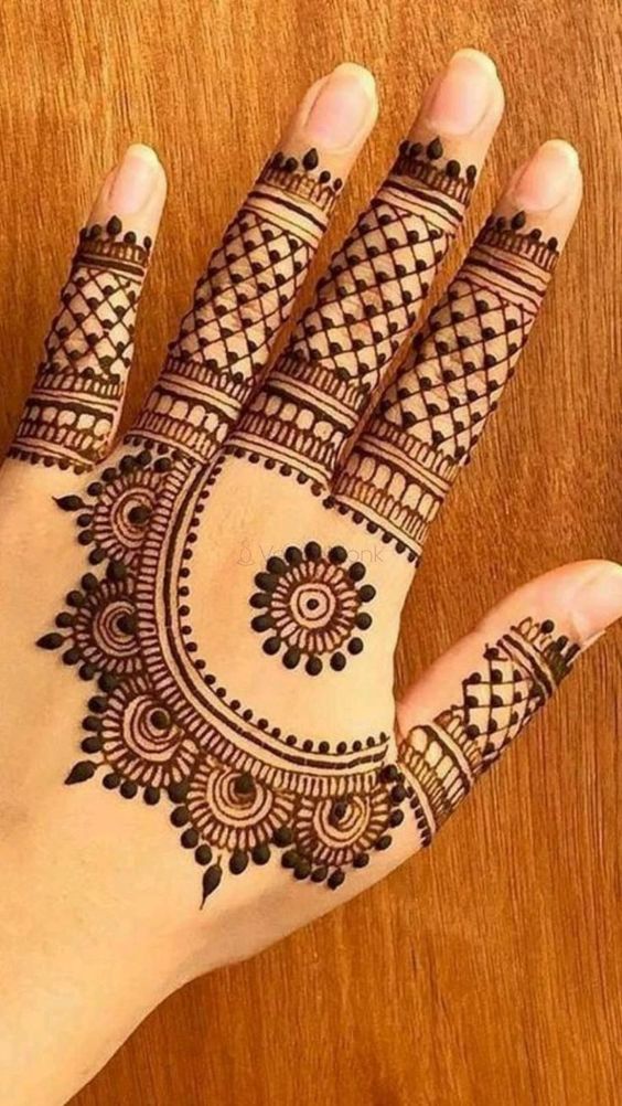 arabian mehndi semi circle
