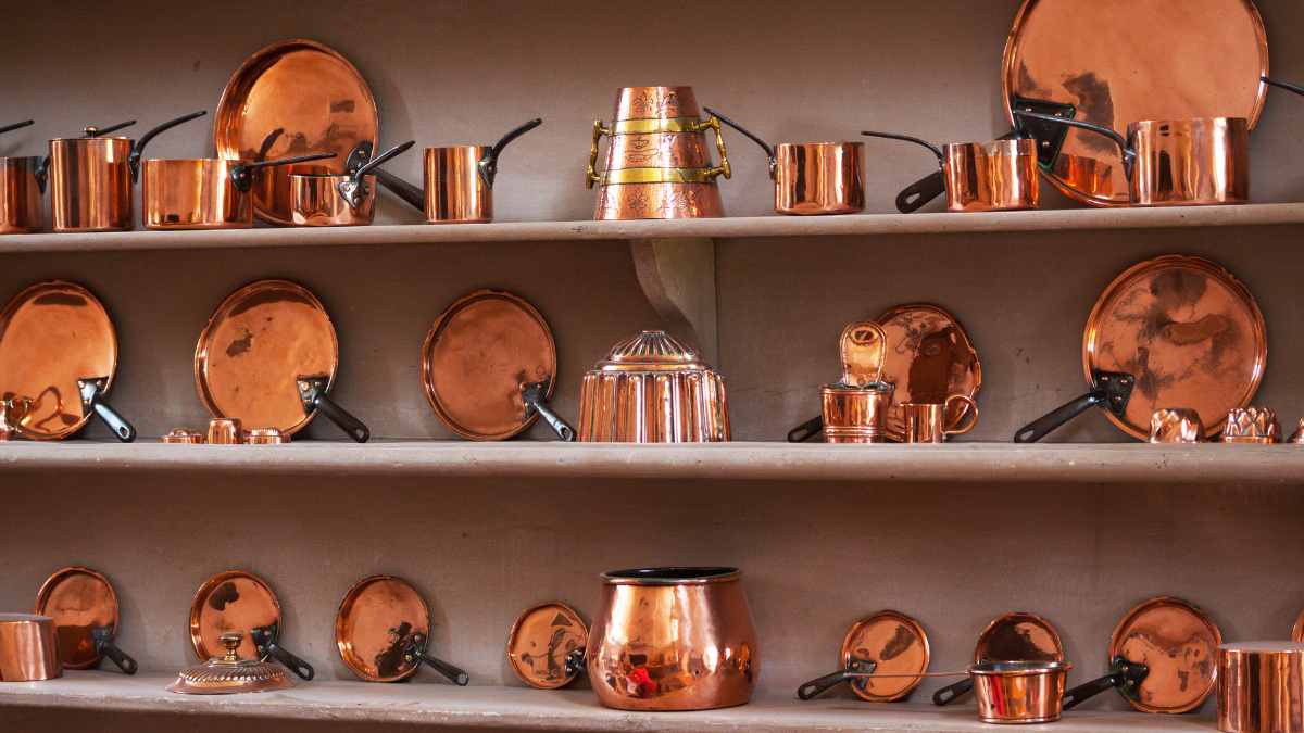 Should You Eat Food In Bronze Utensils? Astro Expert Weighs In