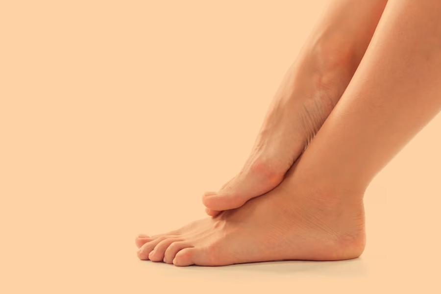 blackness of feet home remedy