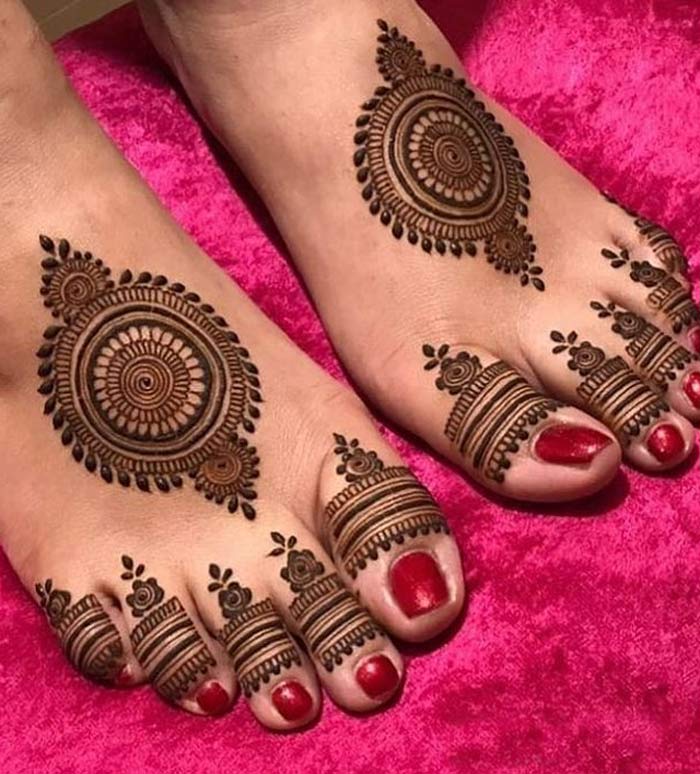 Circle mehndi design - Mehndi Design World