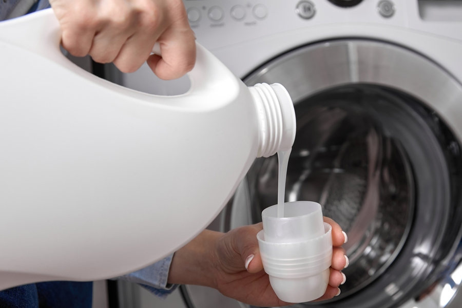 how to wash clothes in hindi