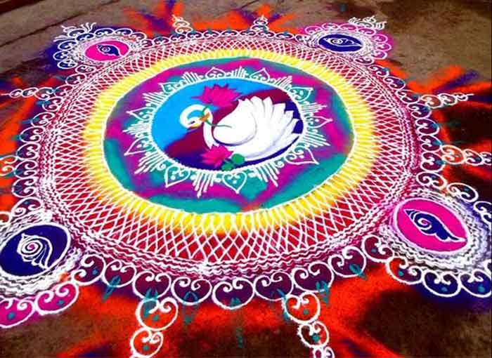 Saraswati Puja Rangoli Designs: हंस रंगोली के ये आसान डिजाइंस हैं बेहद ...