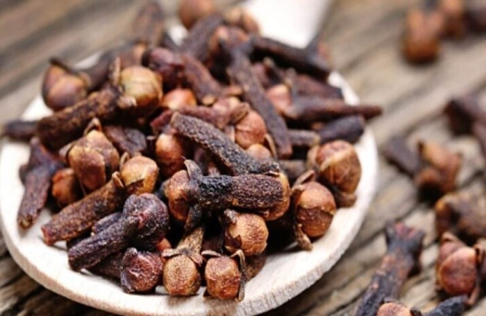list of benefits for clove tea