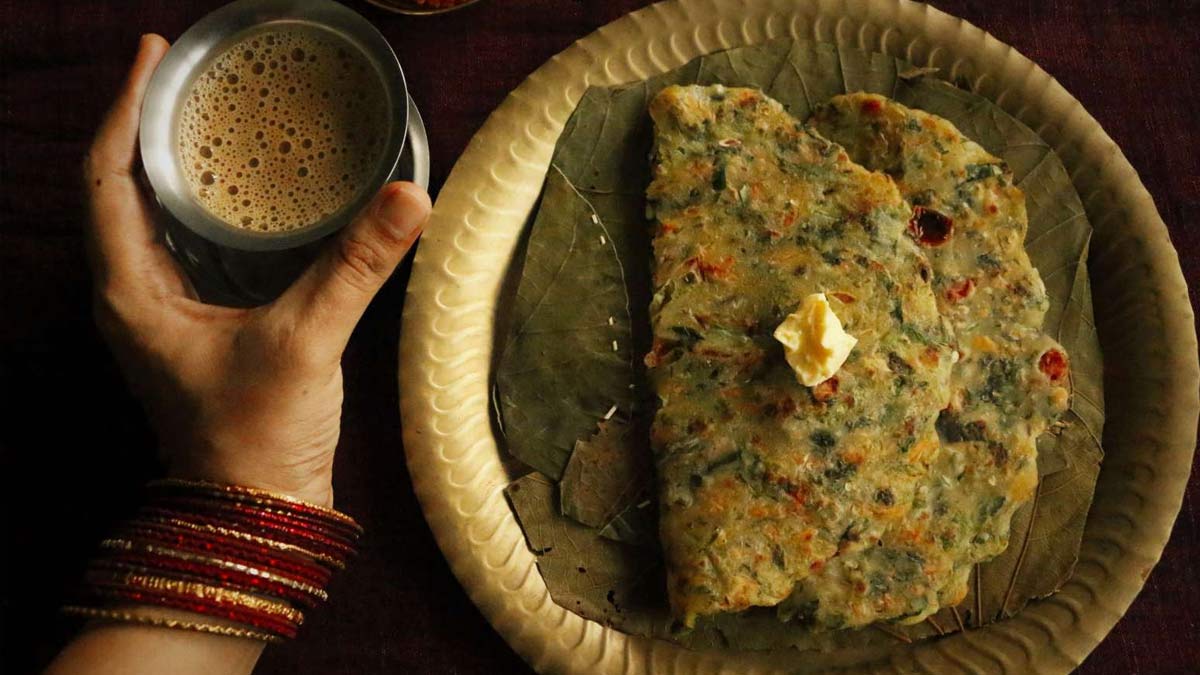 masala akki roti making