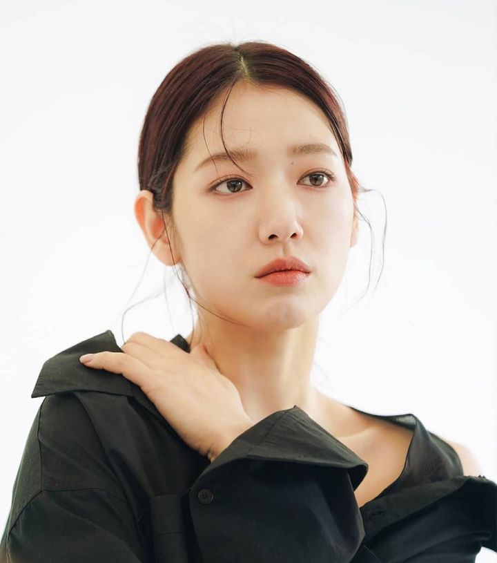 park shin hye net worth