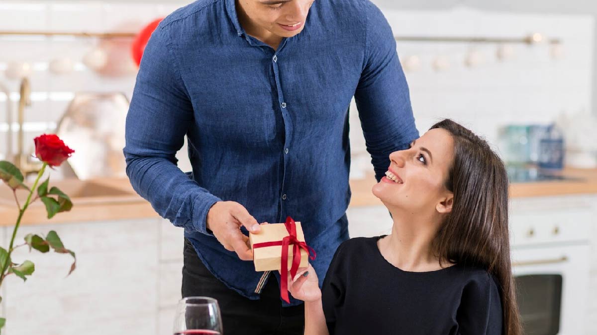 Unforgettable Propose Day Gifts To Showcase Your Love