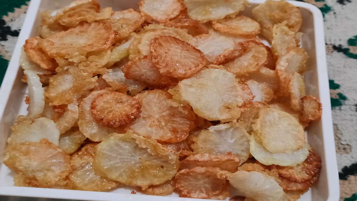 மொறு மொறு முள்ளங்கி சிப்ஸ் செய்முறை! | simple way to make child favorite radish chips recipe