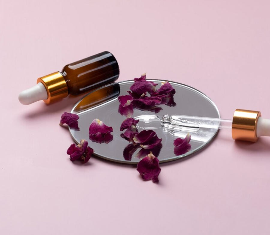 Rose Gold Oil क्‍या होता है रोज गोल्‍ड ऑयल? त्‍वचा को पहुंचाता है