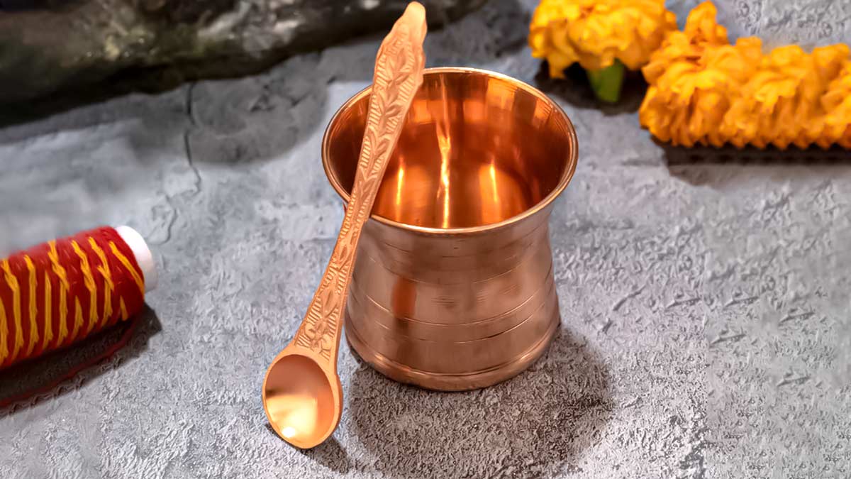 should copper things be kept at office desk