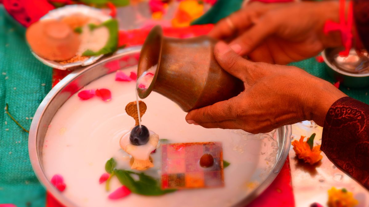 vastu Rules For Keeping Shivling In Home Temple