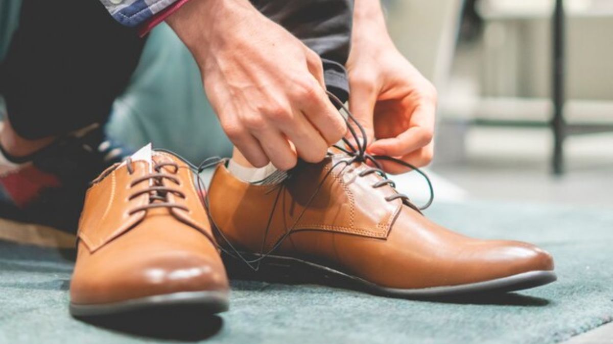 Amazon Sale 2024 On Best Red Tape Leather Shoes Huge Discounts On Top Quality Brand HerZindagi
