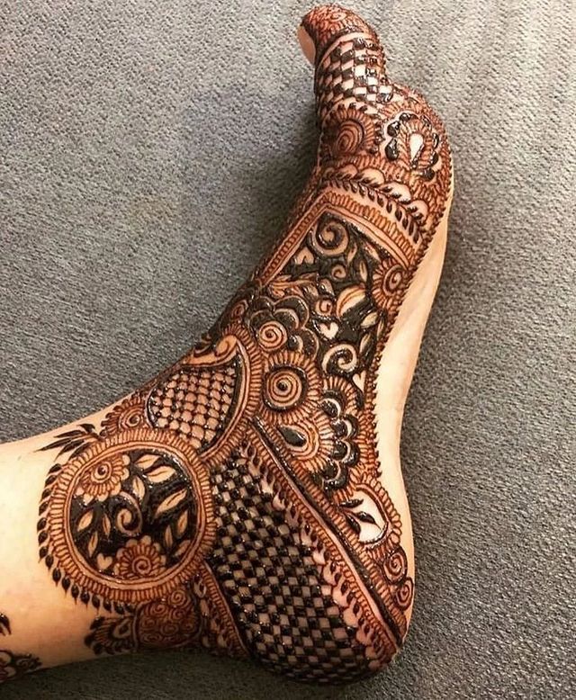 Bridal Feet Design | Back hand mehndi designs, Mehndi designs for hands, Mehndi  designs book