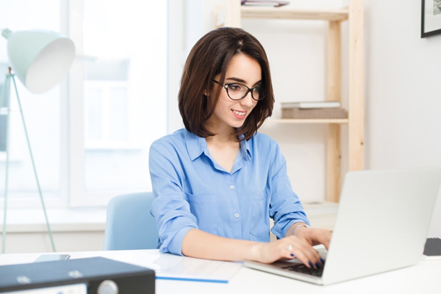 How do I accept a project on freelancer