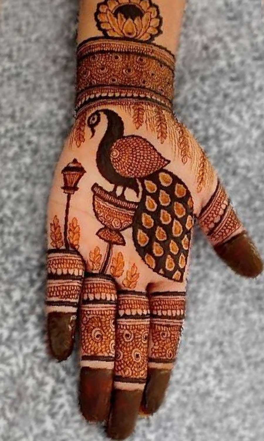 Embrace The Beauty Of Peacock Mehndi Designs For Your Special Occasion ...