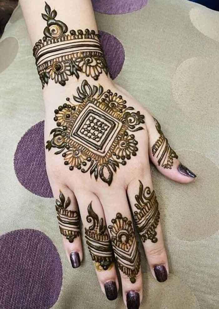 Intricate Square Mehndi Design