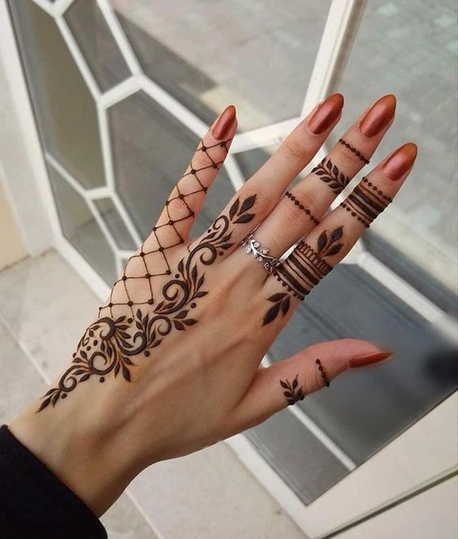 Ring Mehndi Design Images Pictures (Ideas) | Ring mehndi design, Mehndi  designs for fingers, Finger henna designs