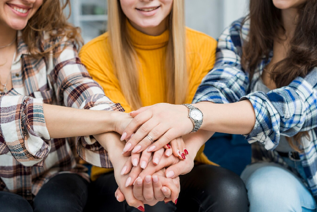 Quotes On Long Distance Friendship To Share On WhatsApp