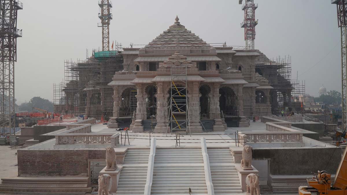 Ram Mandir Ayodhya: अयोध्या में श्रद्धालुओं के लिए बन रही है टेंट सिटी, राम भक्तों को मिलेगी ये बेहतरीन सुविधाएं