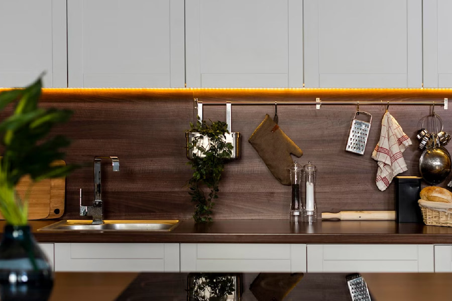 Tips to decorate kitchen counter