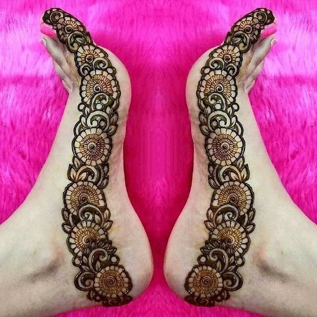 Unique Leafy Mehndi Design