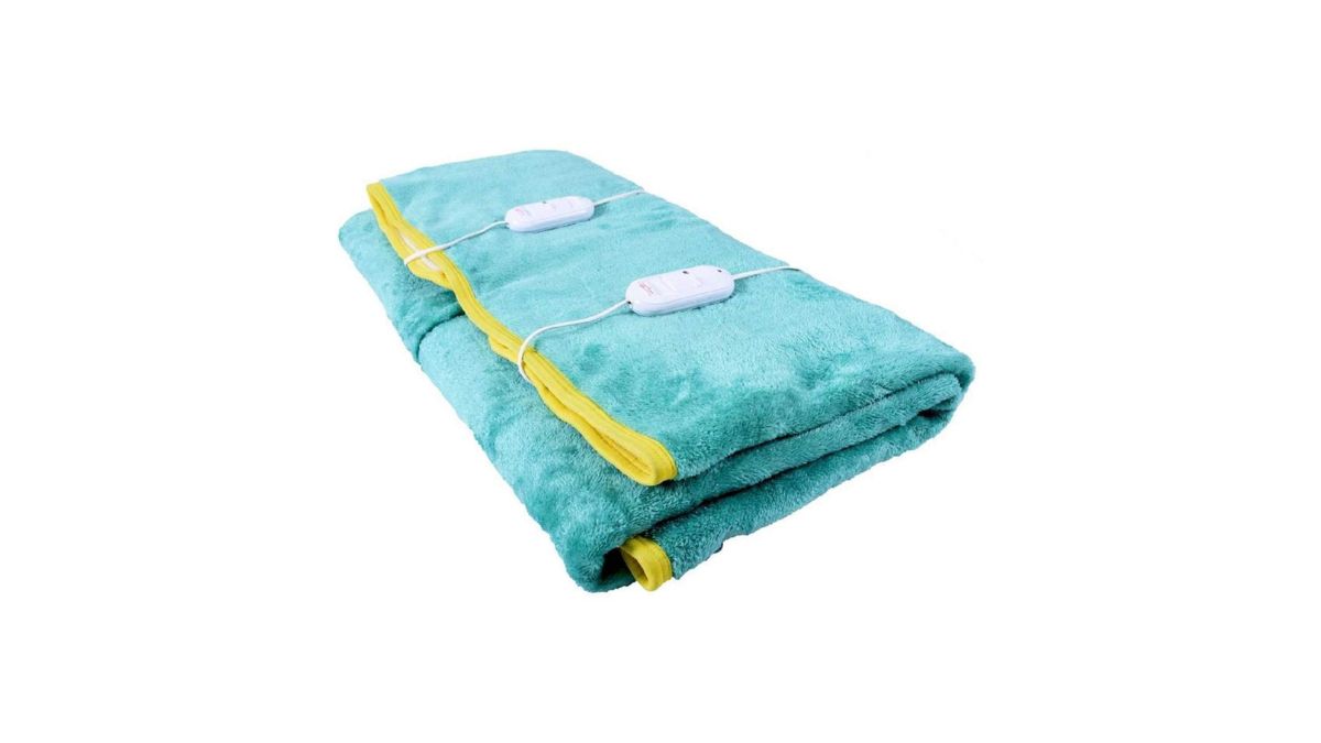 सर्दियों के आगे फेल हुई पुरानी रजाई तो लाएं Best Blanket For Heavy