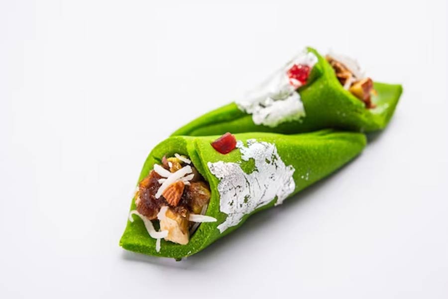 What is added in fire paan in hindi ()