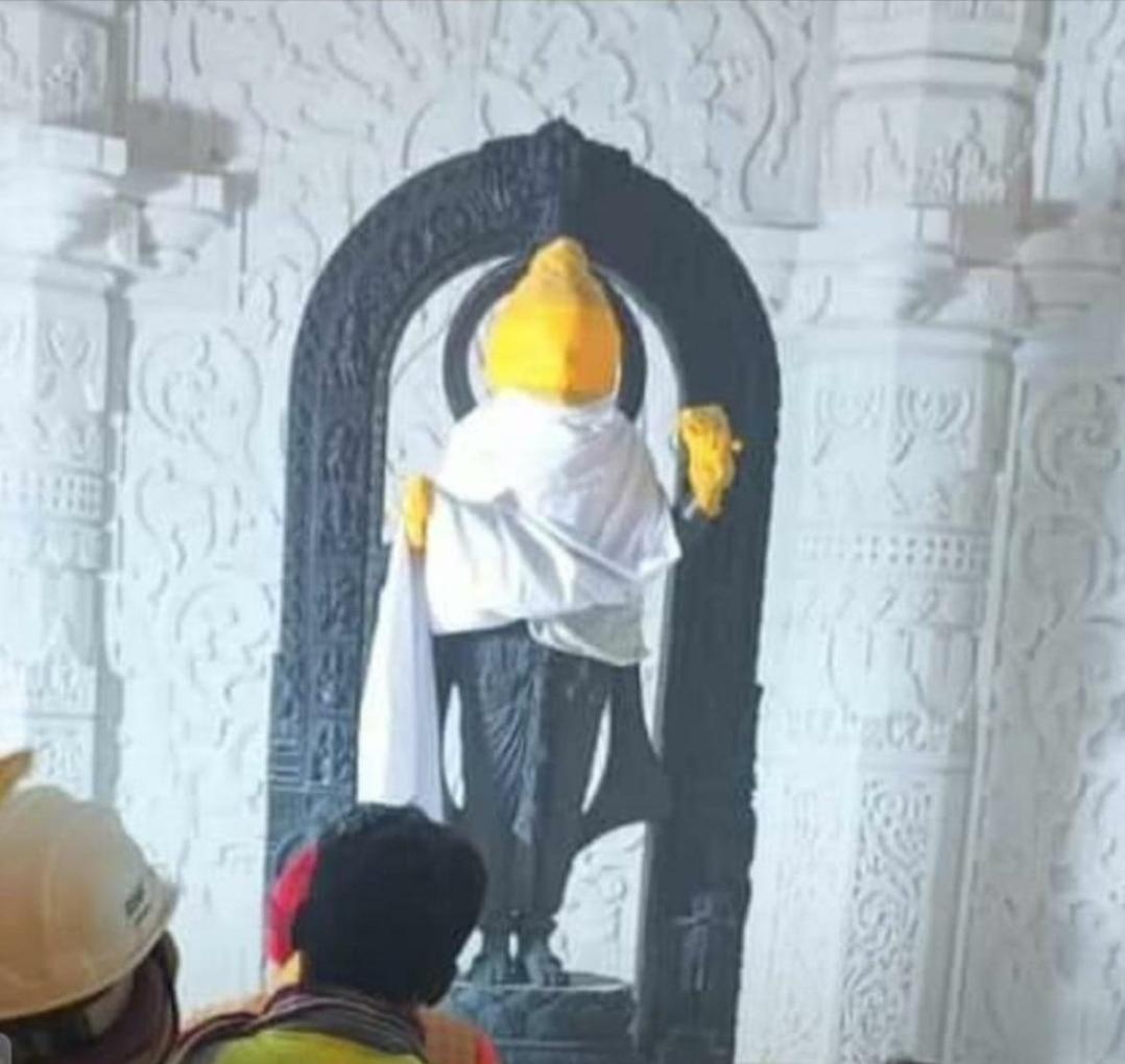 WhatsApp Image    at ..