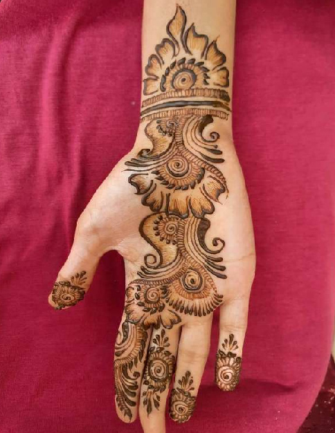 25 Easy Henna Designs for Beginners for Your Hands & Feet