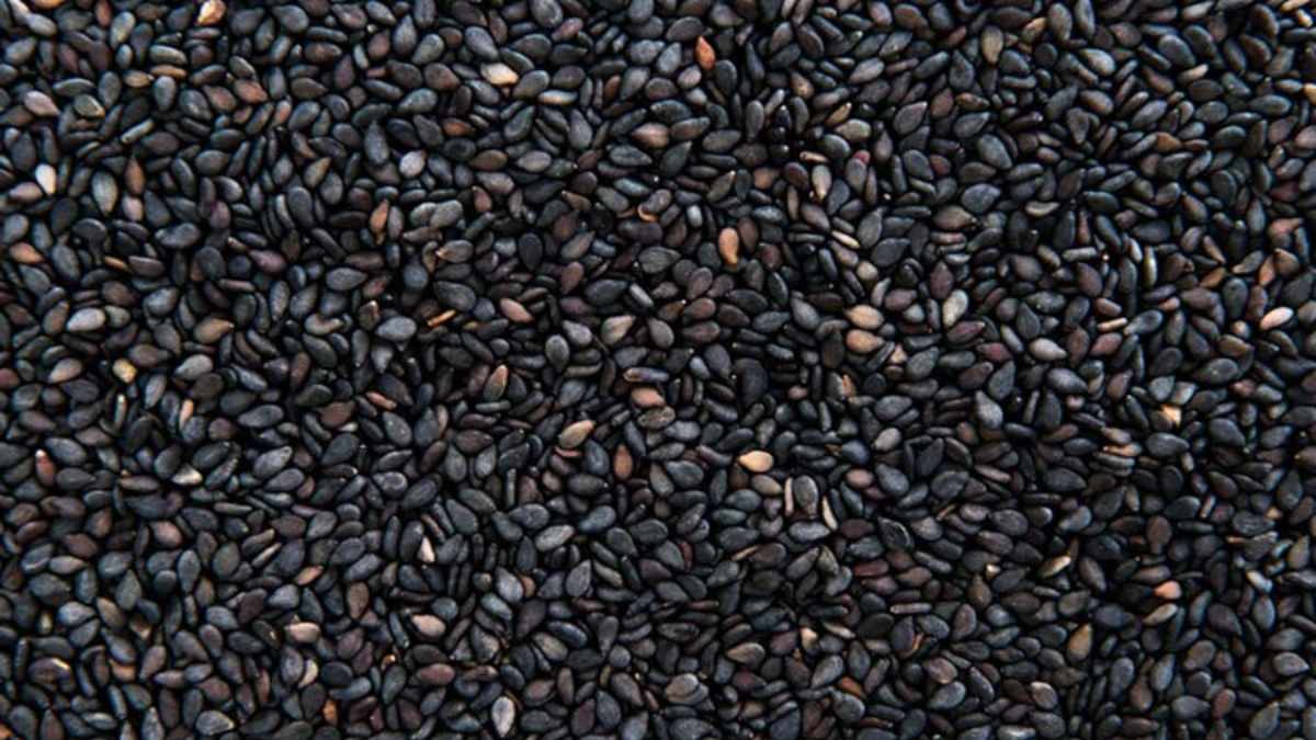 black sesame seeds