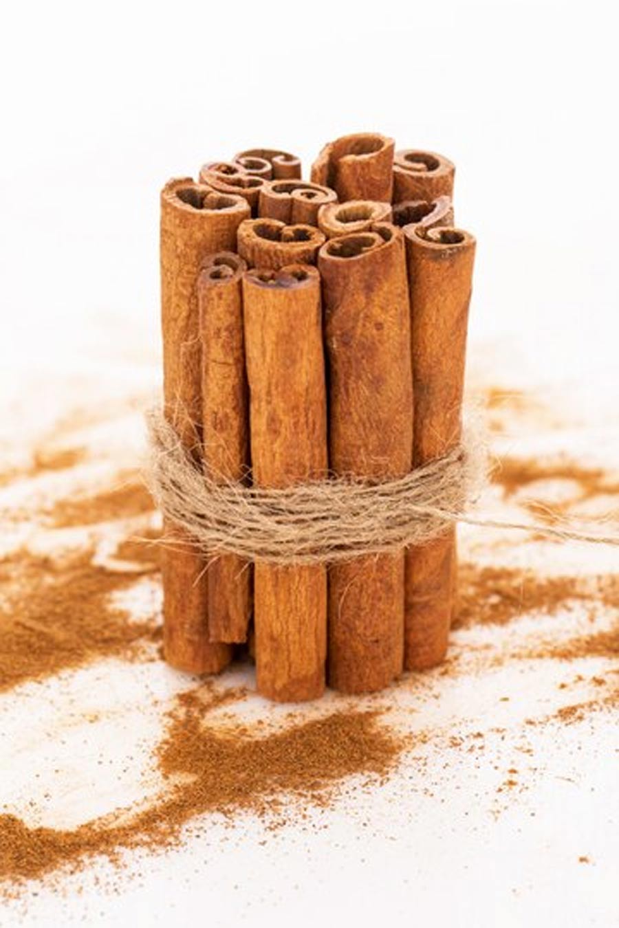 cinnamon uses in hindi