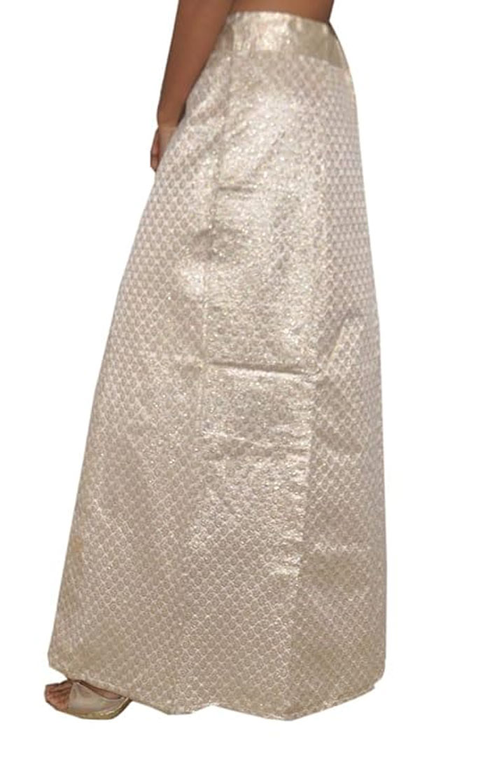 customize your petticoat for different saree looks