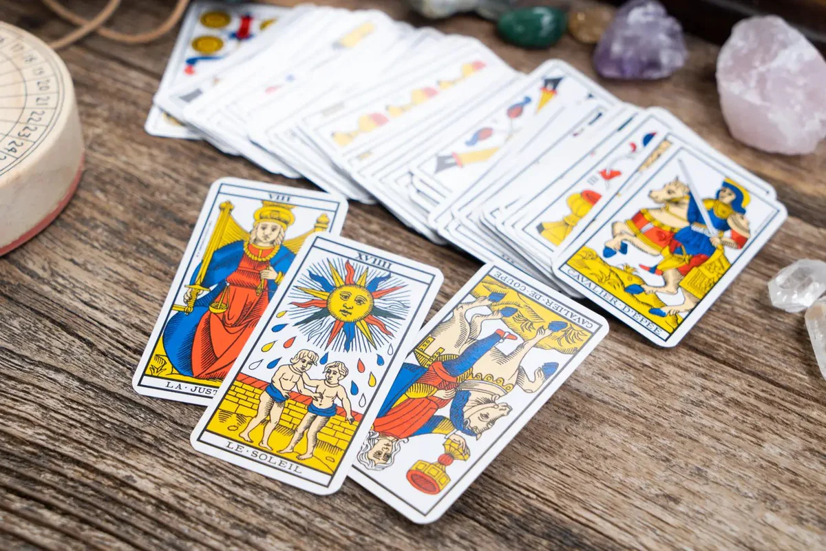 fortune telling on tarot cards       utc   x