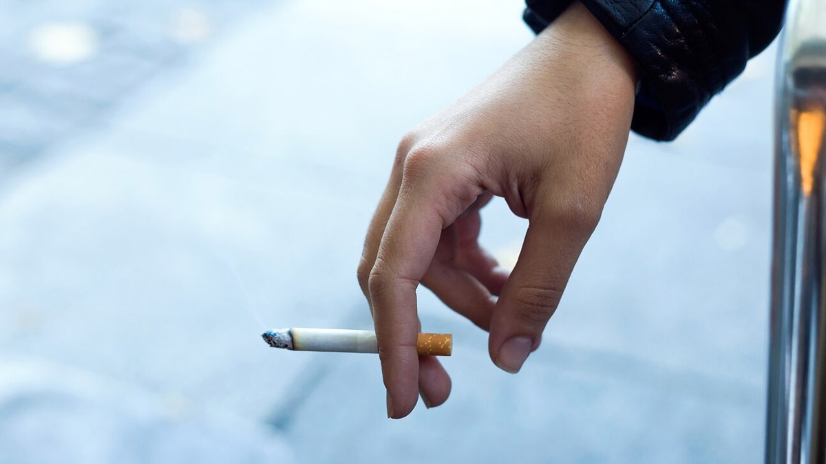how smoking affect cholesterol