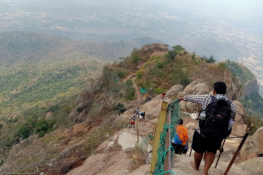 தமிழ்நாட்டின் முக்கியமான பத்து மலையேற்றம் | Top Must Do Mountain Treks ...