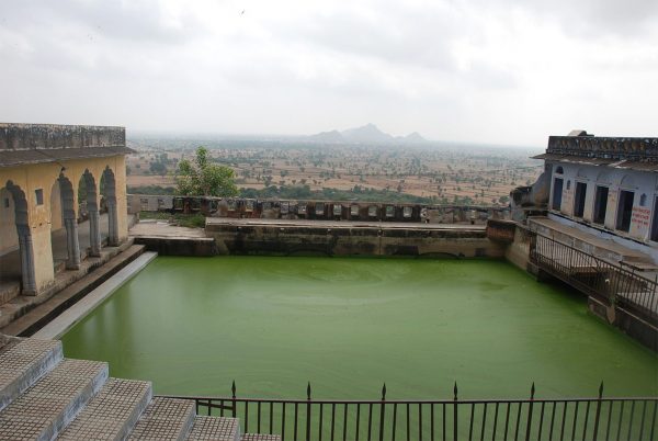 narnaul dhosi hill station