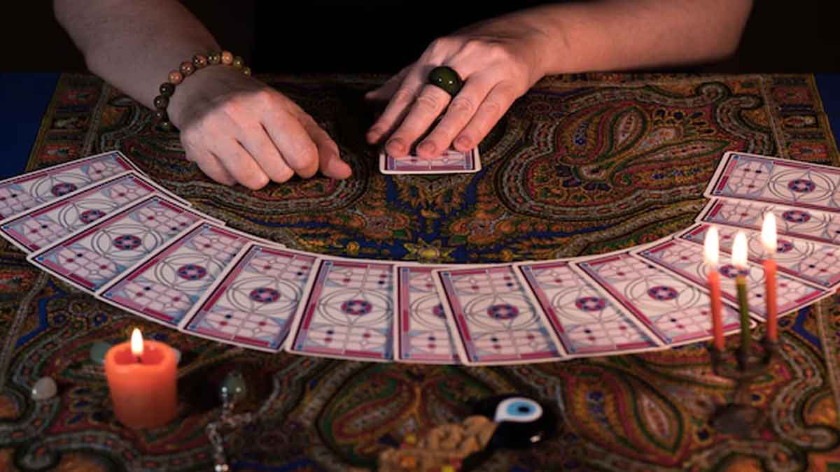 tarot prediction  in hindi