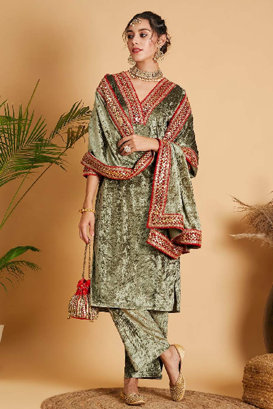 dupatta designs draping ideas        
        <figure class=