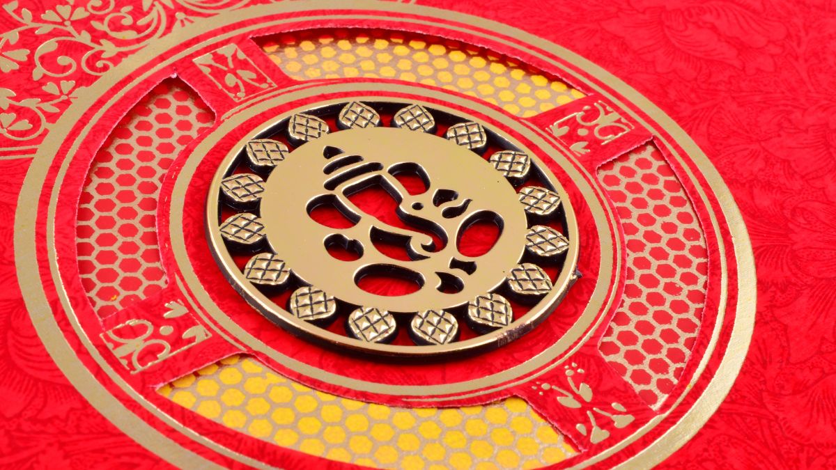 wedding card astrology