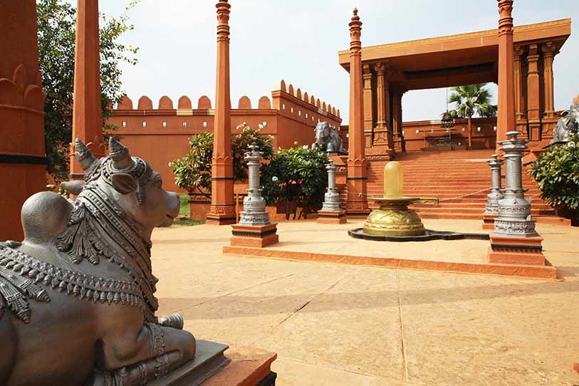 what happens to movie sets after filming ()