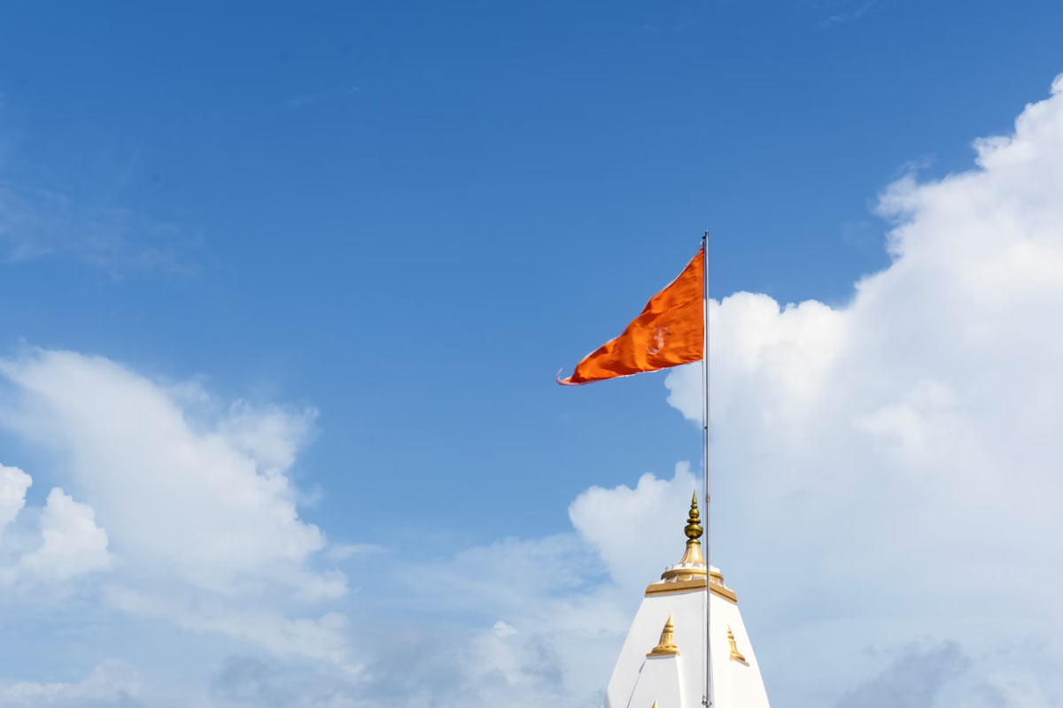 when we should change the flag of temple