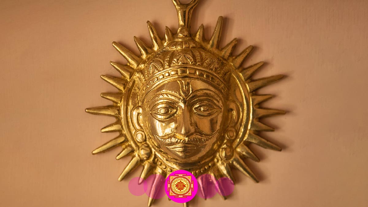 Brass Sun Vastu: घर की इन जगहों पर लगाएं पीतल का सूरज, घर में आएगी खुशहाली 