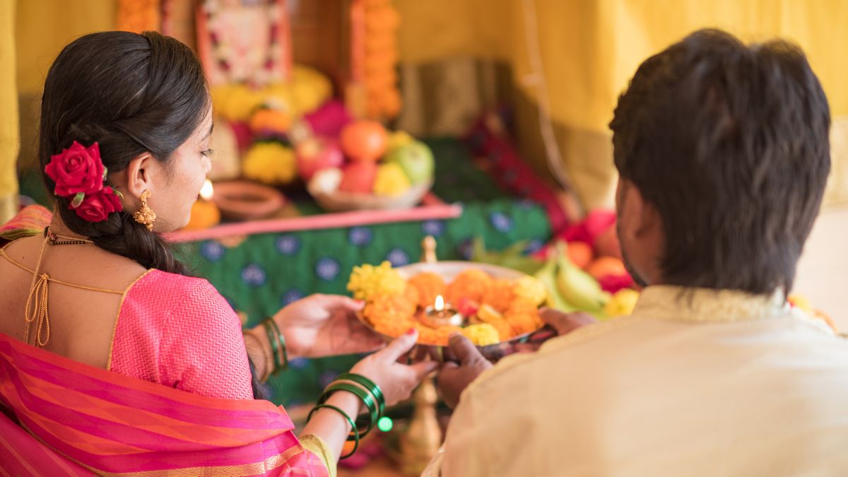 Benefits Of Lighting A Lamp With Kalawa Wick On Ashadha Purnima 